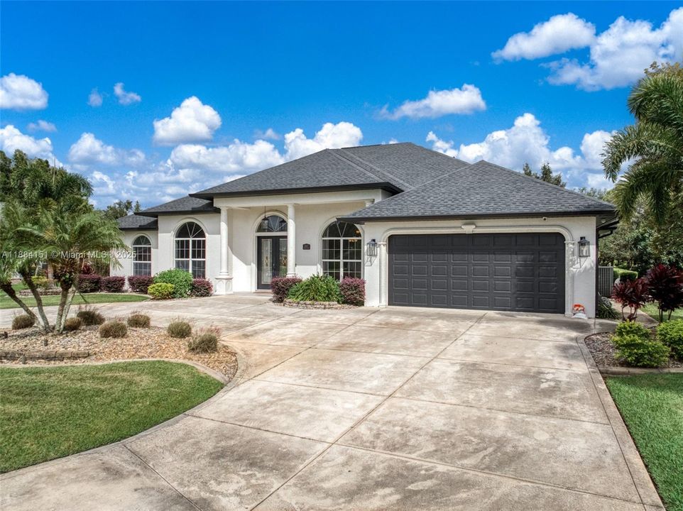 Recently Sold: $649,900 (5 beds, 2 baths, 3354 Square Feet)