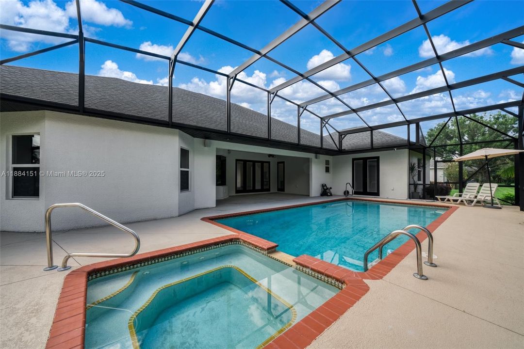 Recently Sold: $649,900 (5 beds, 2 baths, 3354 Square Feet)