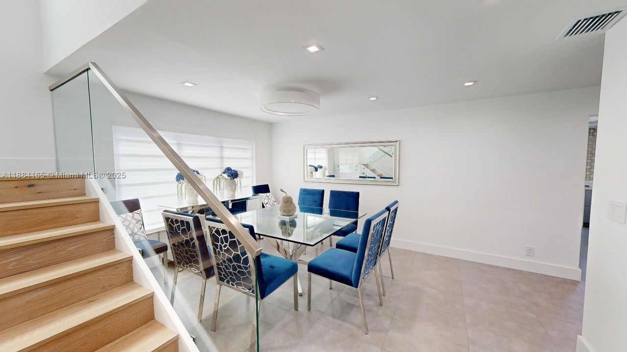 For Rent: $7,900 (4 beds, 3 baths, 2946 Square Feet)