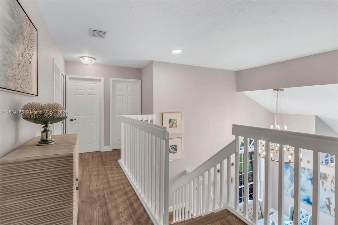 最近售出: $674,900 (3 贝兹, 2 浴室, 2071 平方英尺)