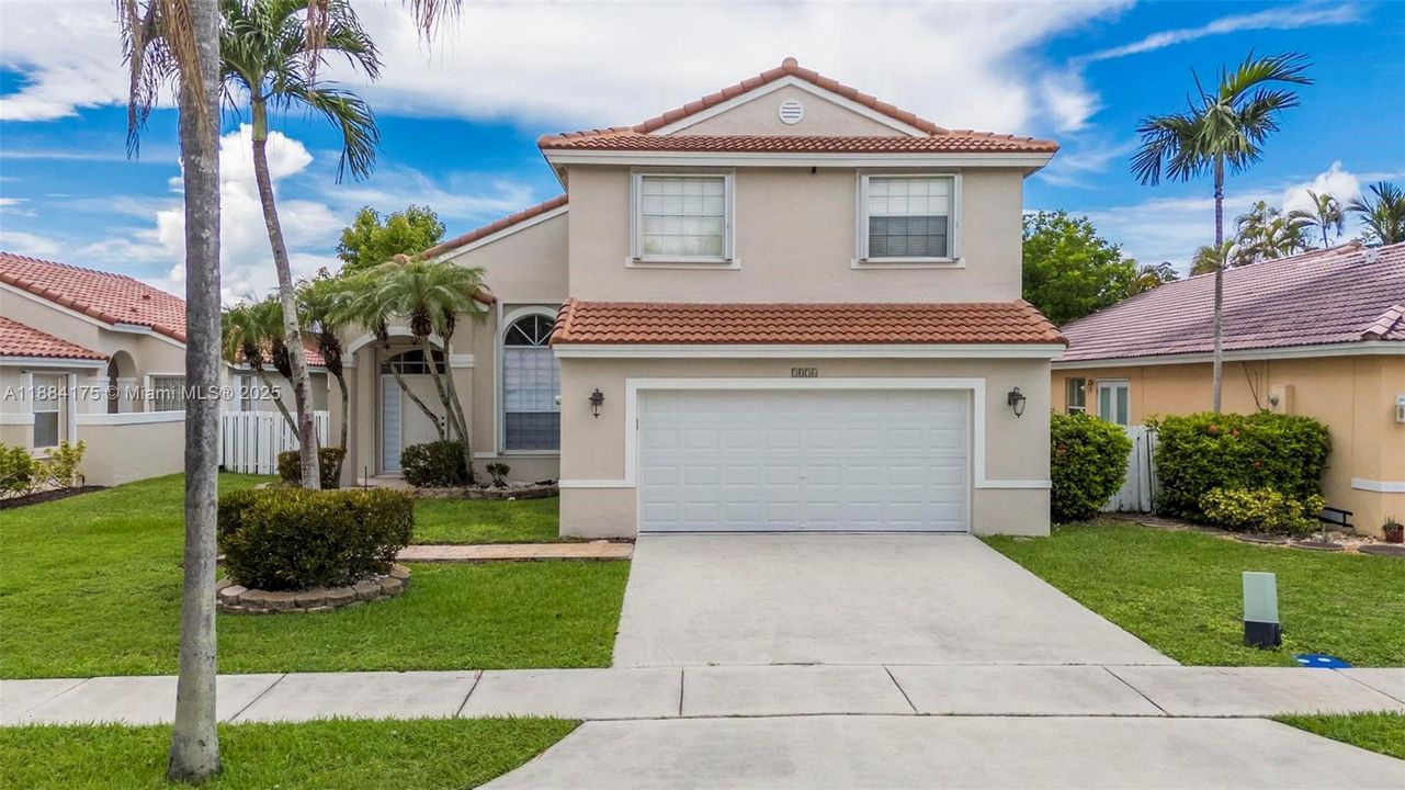 最近售出: $674,900 (3 贝兹, 2 浴室, 2071 平方英尺)