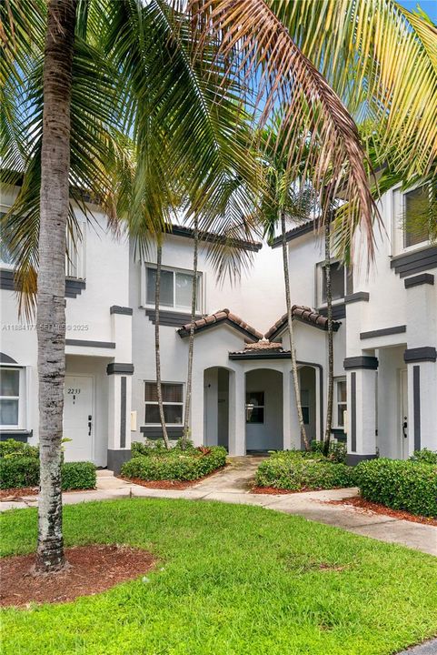 En Venta: $290,000 (3 camas, 2 baños, 1519 Pies cuadrados)