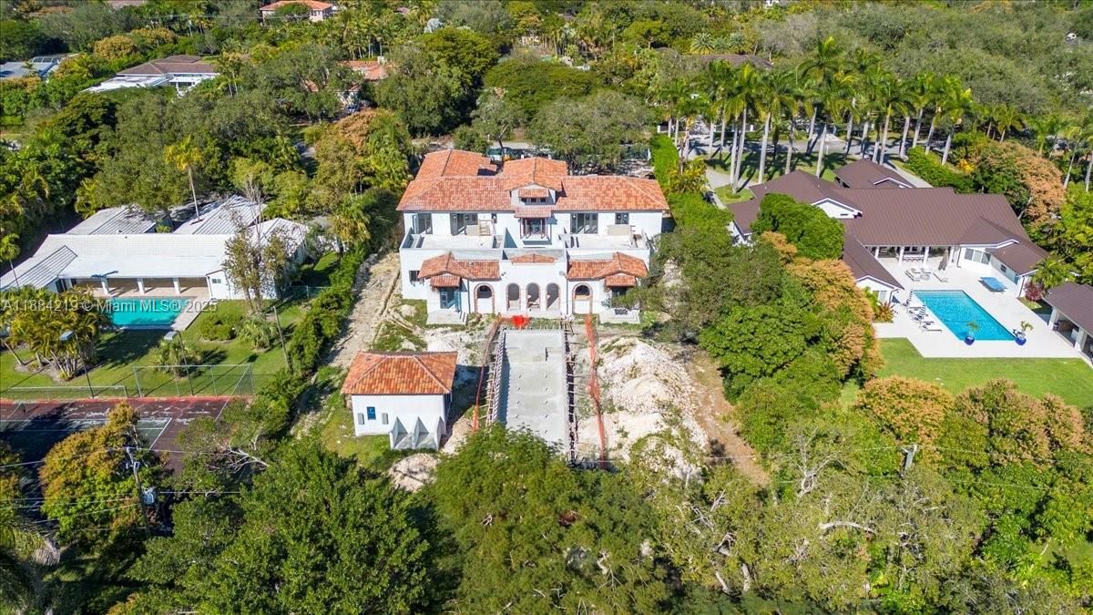 For Sale: $16,500,000 (7 beds, 7 baths, 10326 Square Feet)