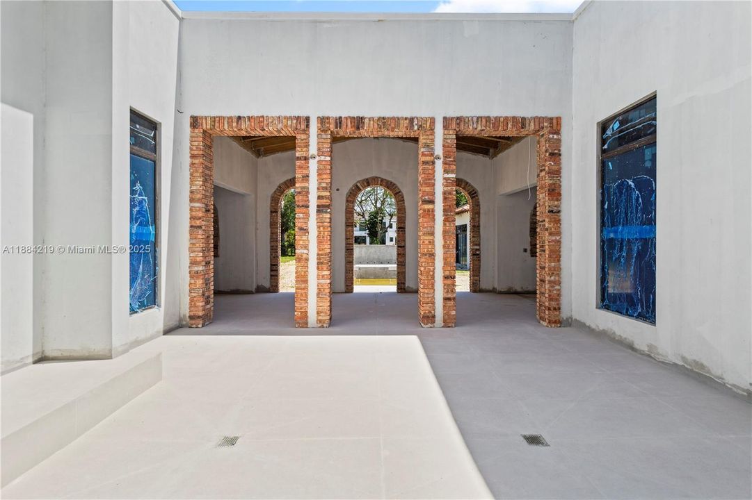 For Sale: $16,500,000 (7 beds, 7 baths, 10326 Square Feet)