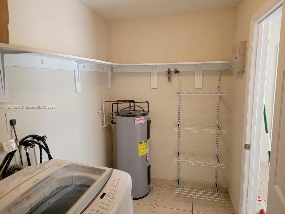 Recientemente alquilado: $2,885 (3 camas, 2 baños, 0 Pies cuadrados)