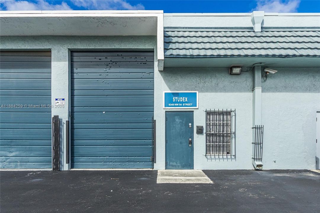 For Rent: $990 (0 beds, 0 baths, 0 Square Feet)