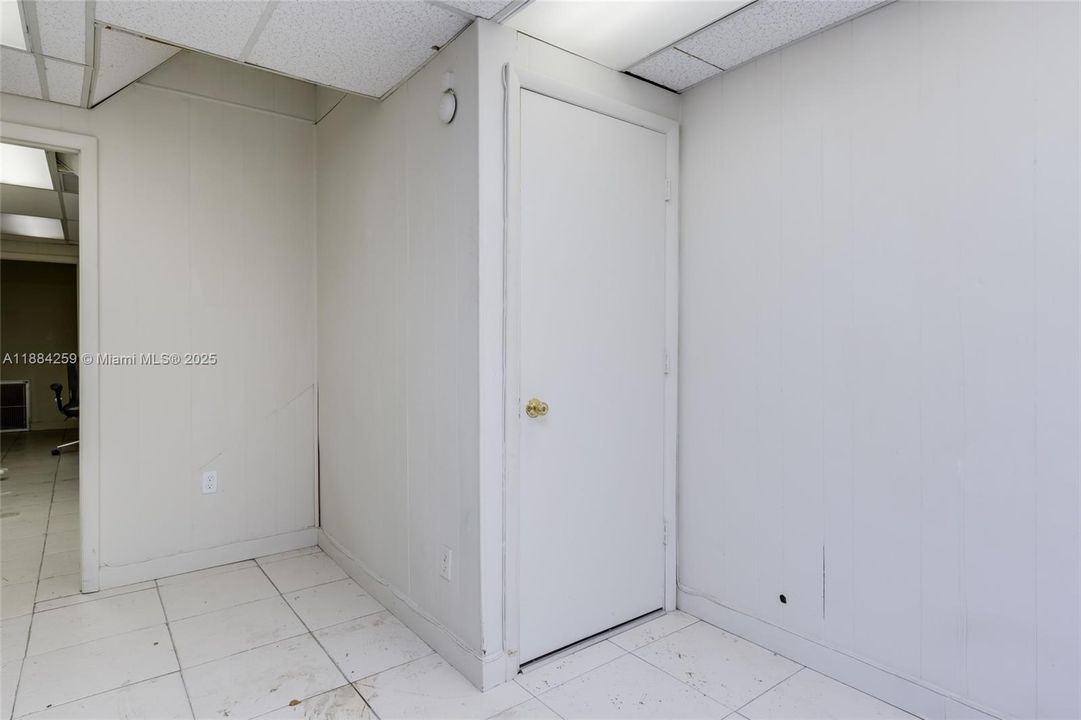 For Rent: $990 (0 beds, 0 baths, 0 Square Feet)