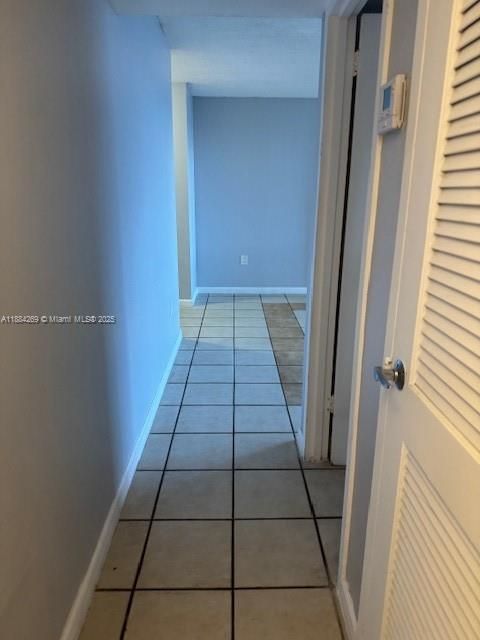 合同活跃: $159,000 (1 贝兹, 1 浴室, 610 平方英尺)