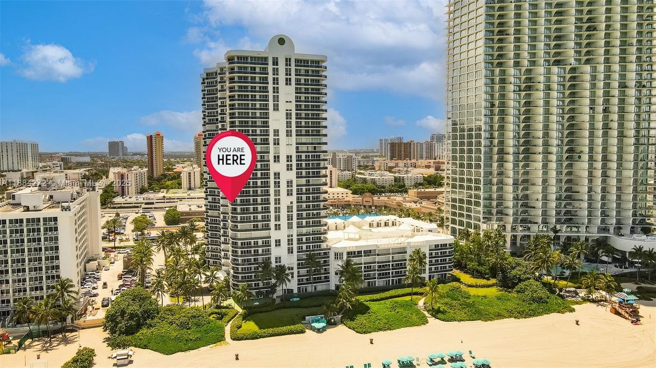 Под контрактом: $1,599,000 (3 спален, 3 ванн, 2120 Квадратных фут)