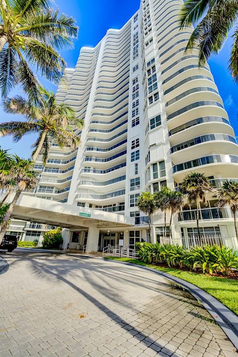 Под контрактом: $1,599,000 (3 спален, 3 ванн, 2120 Квадратных фут)