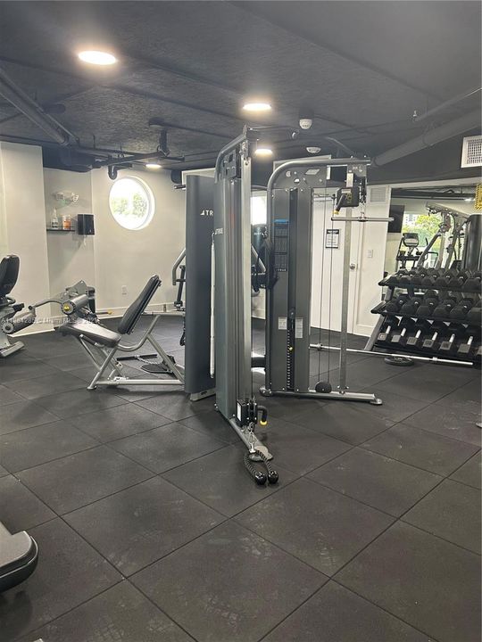 Activo con contrato: $1,100,000 (2 camas, 2 baños, 1410 Pies cuadrados)