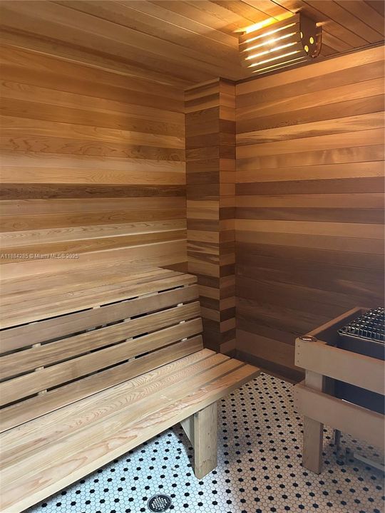 Activo con contrato: $1,100,000 (2 camas, 2 baños, 1410 Pies cuadrados)