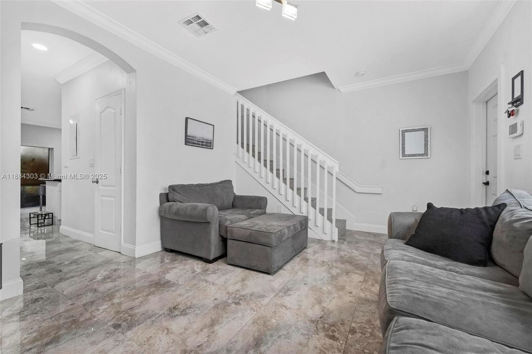 En Venta: $479,100 (2 camas, 2 baños, 1260 Pies cuadrados)