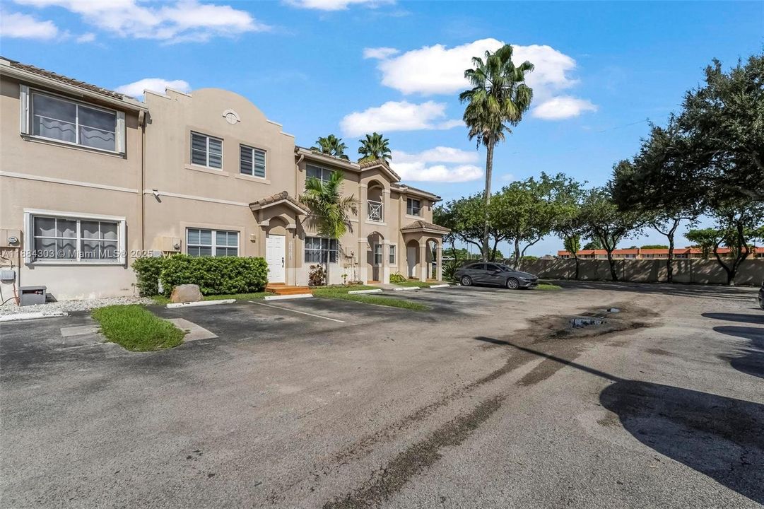 En Venta: $479,100 (2 camas, 2 baños, 1260 Pies cuadrados)