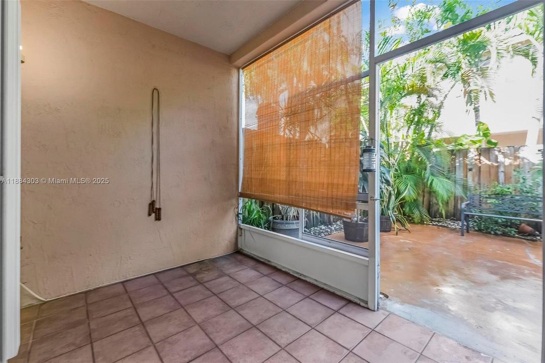 En Venta: $479,100 (2 camas, 2 baños, 1260 Pies cuadrados)