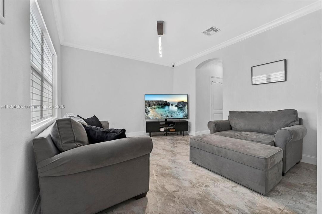 En Venta: $479,100 (2 camas, 2 baños, 1260 Pies cuadrados)