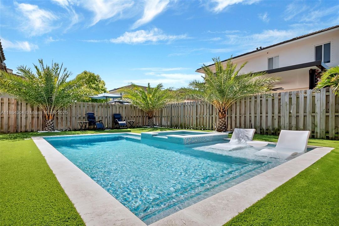 Recently Rented: $6,000 (5 beds, 3 baths, 2219 Square Feet)