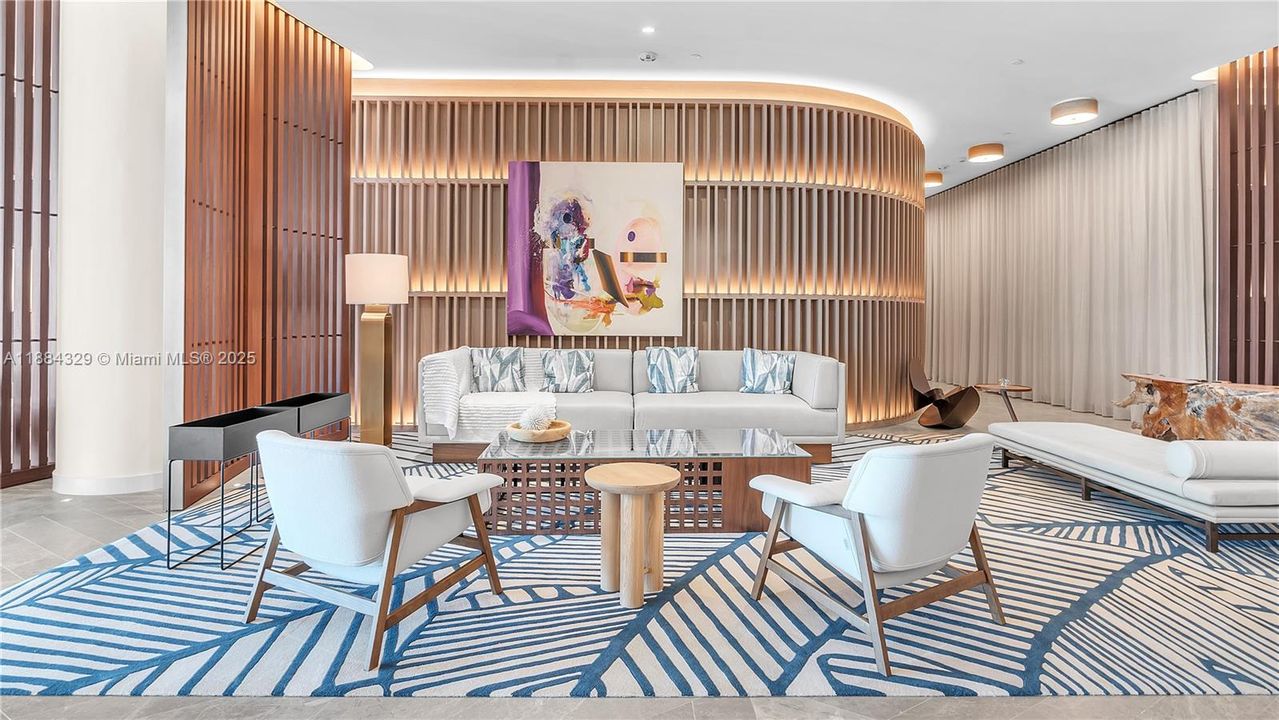 Recently Sold: $2,595,000 (2 beds, 2 baths, 1928 Square Feet)