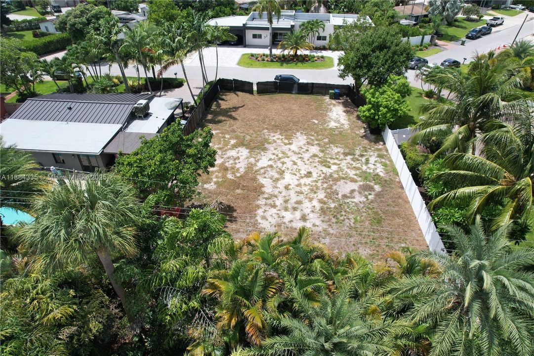 For Sale: $749,000 (0.17 acres)