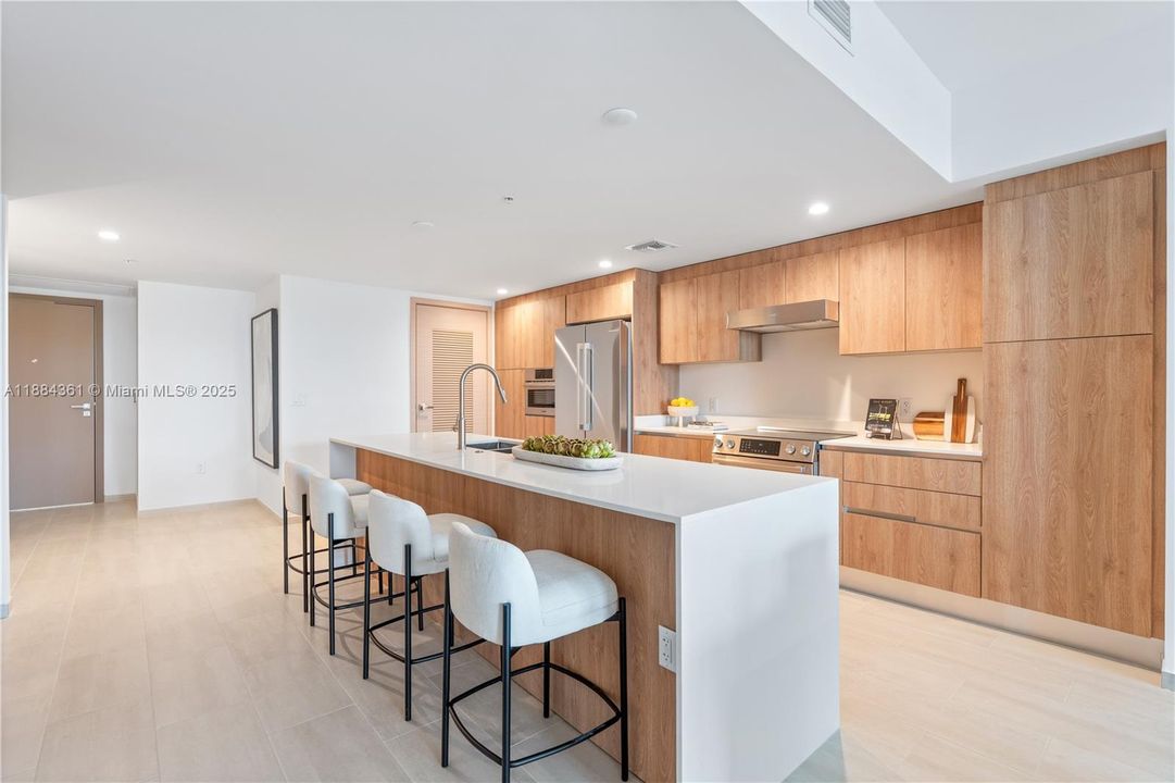 出租: $17,000 (4 贝兹, 3 浴室, 2230 平方英尺)