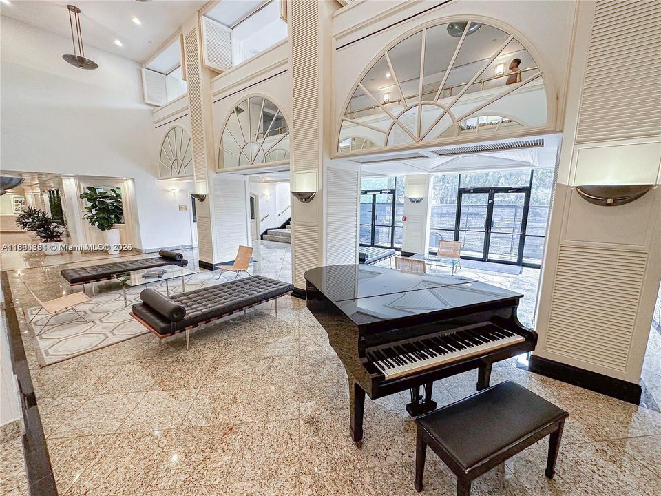 Activo con contrato: $474,000 (2 camas, 2 baños, 1219 Pies cuadrados)
