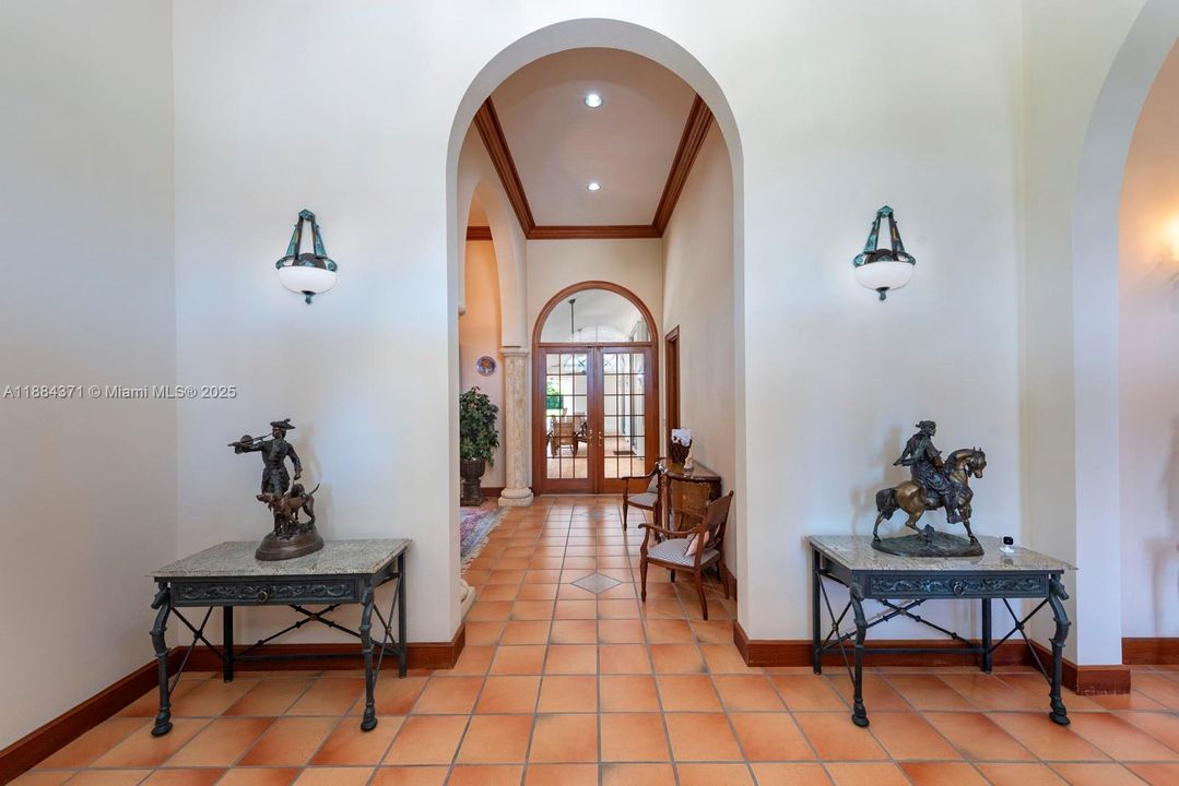 For Sale: $3,250,000 (7 beds, 6 baths, 6545 Square Feet)