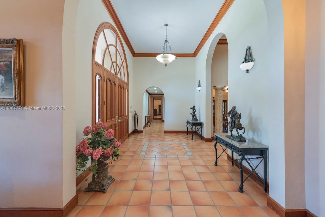 For Sale: $3,250,000 (7 beds, 6 baths, 6545 Square Feet)