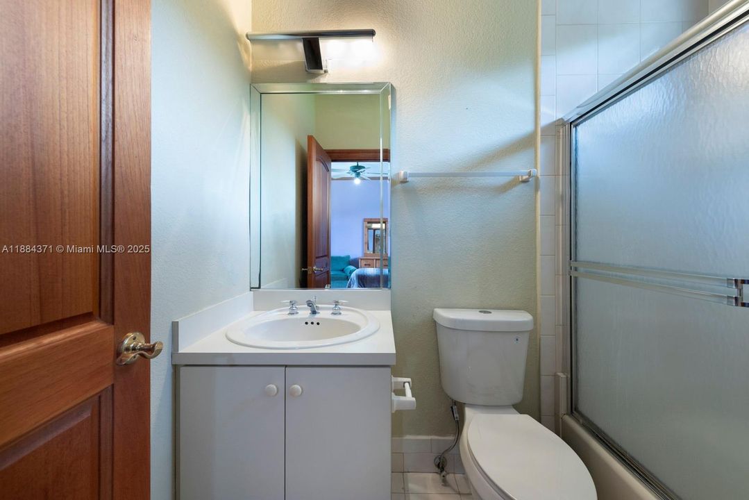 For Sale: $3,250,000 (7 beds, 6 baths, 6545 Square Feet)