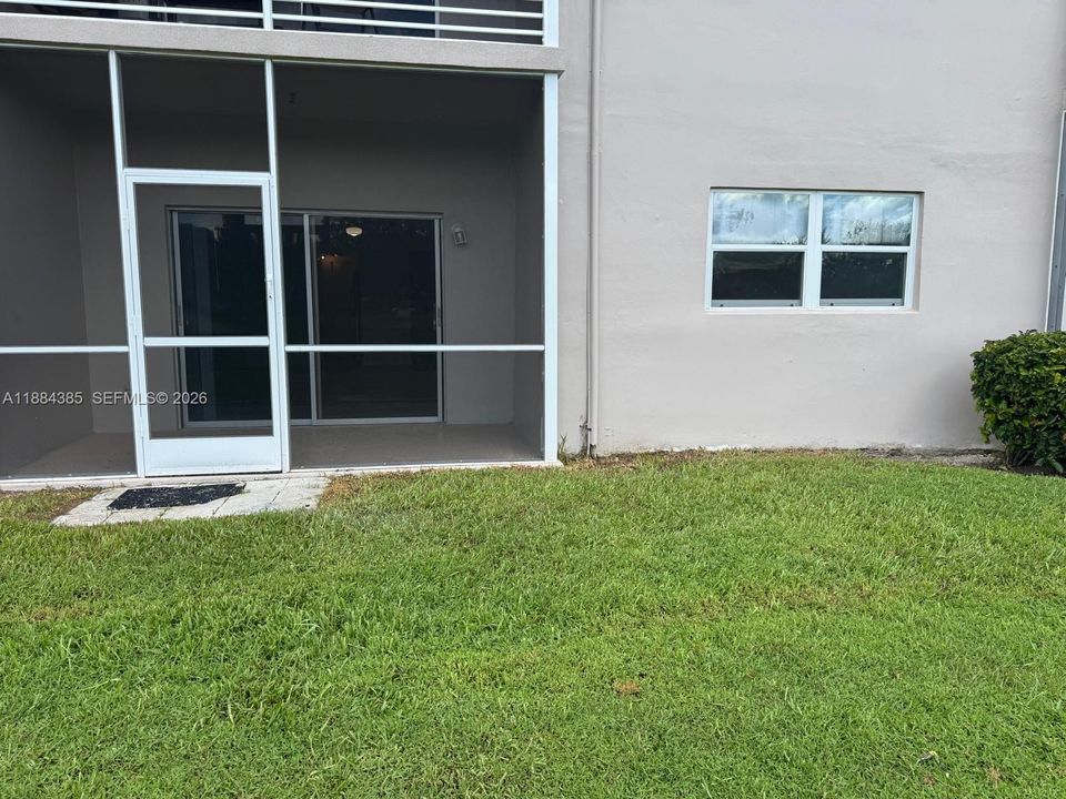 En Venta: $197,500 (2 camas, 2 baños, 871 Pies cuadrados)