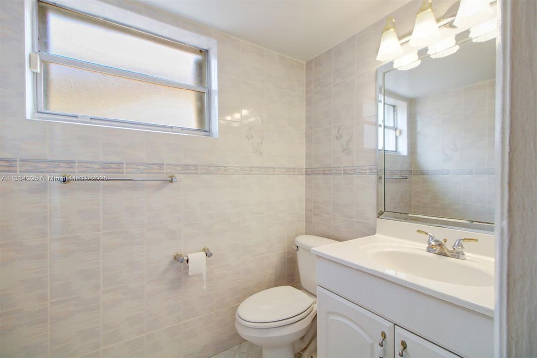 Недавно продано: $525,000 (3 спален, 2 ванн, 1815 Квадратных фут)