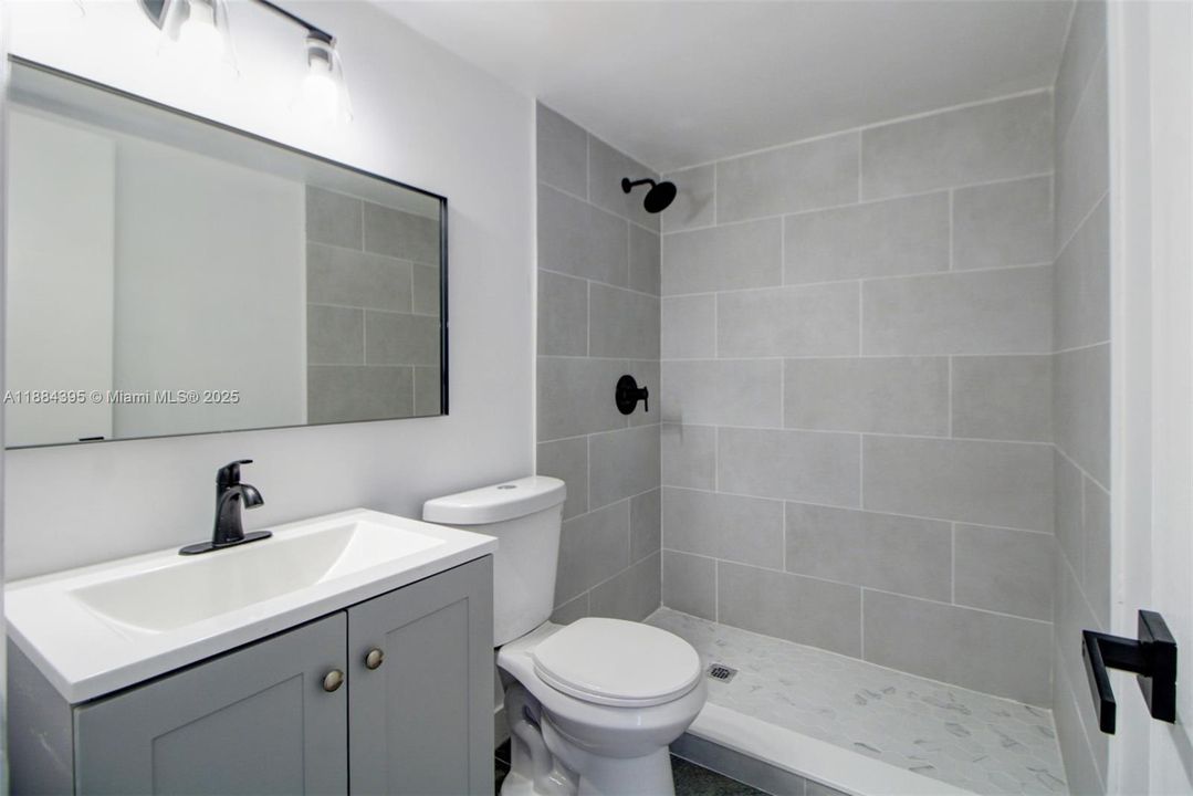 Недавно продано: $525,000 (3 спален, 2 ванн, 1815 Квадратных фут)