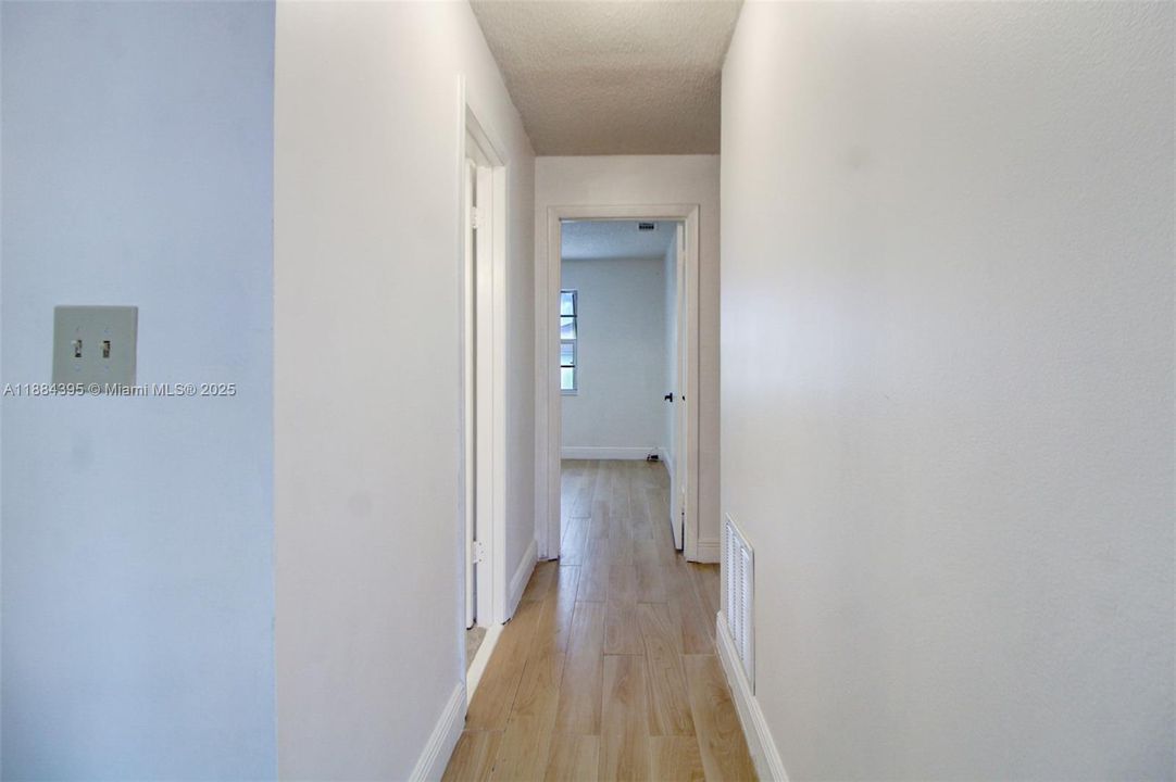 Недавно продано: $525,000 (3 спален, 2 ванн, 1815 Квадратных фут)