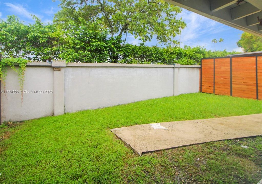 Недавно продано: $525,000 (3 спален, 2 ванн, 1815 Квадратных фут)