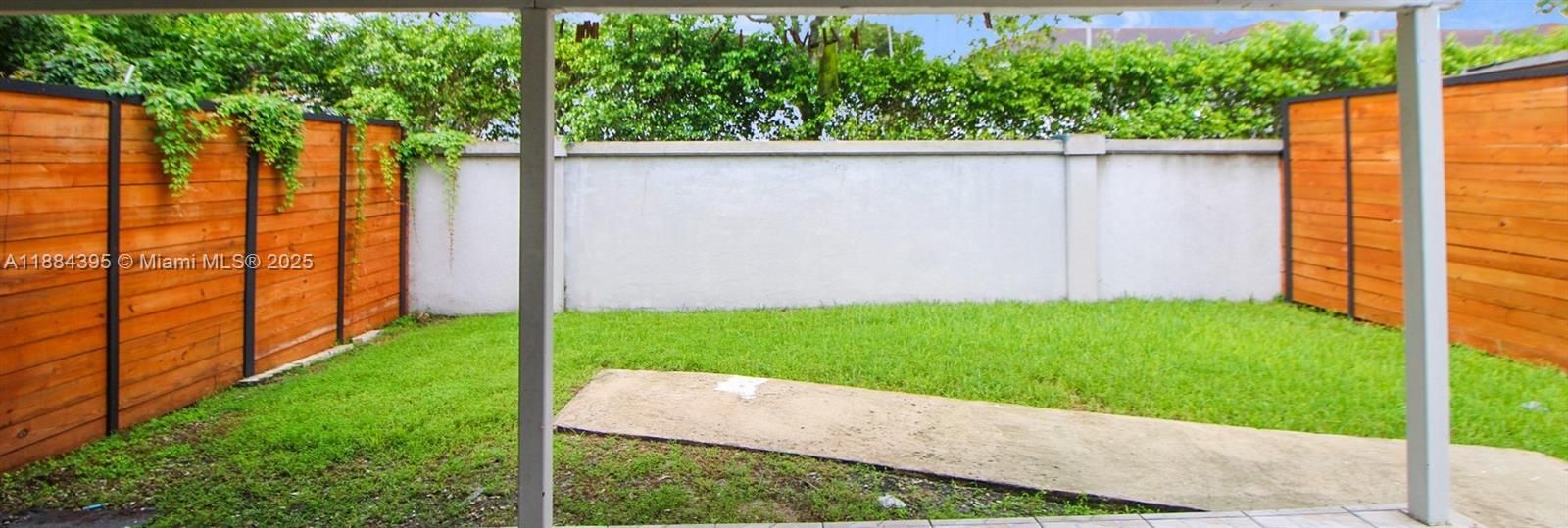 Недавно продано: $525,000 (3 спален, 2 ванн, 1815 Квадратных фут)