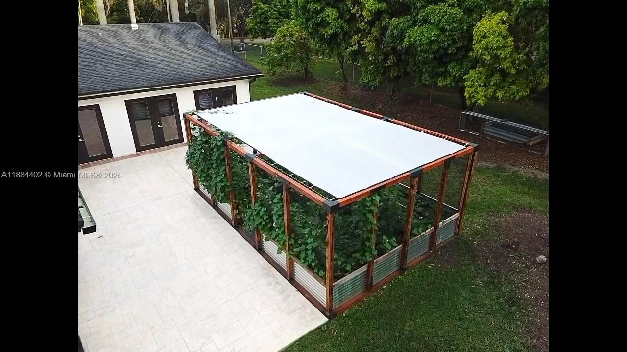 For Sale: $937,500 (3 beds, 3 baths, 2265 Square Feet)