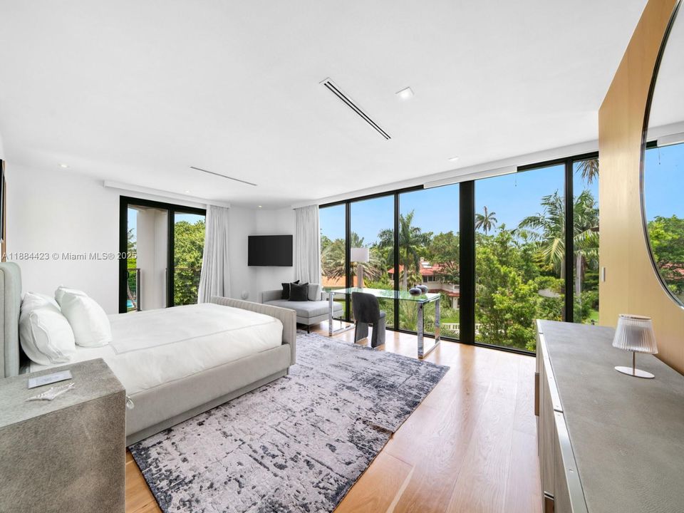 For Sale: $9,300,000 (5 beds, 5 baths, 5378 Square Feet)