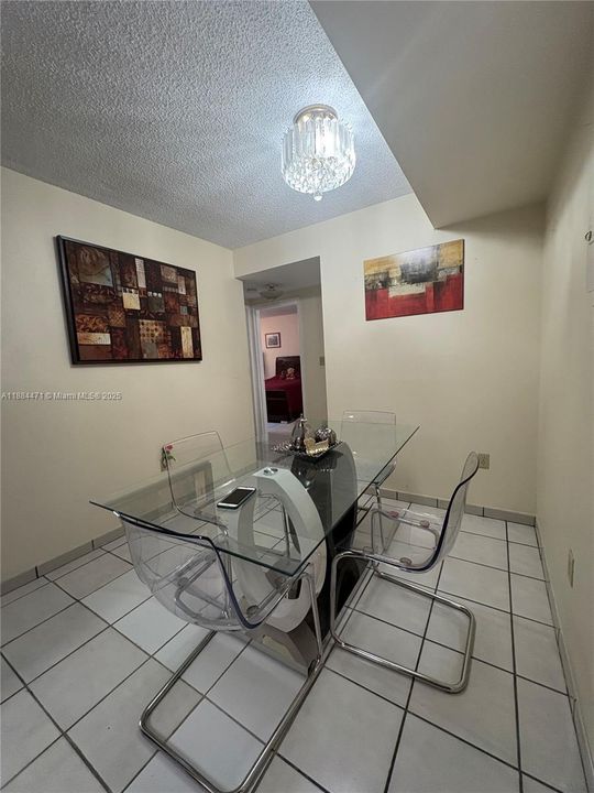 Active With Contract: $250,000 (2 beds, 2 baths, 767 Square Feet)