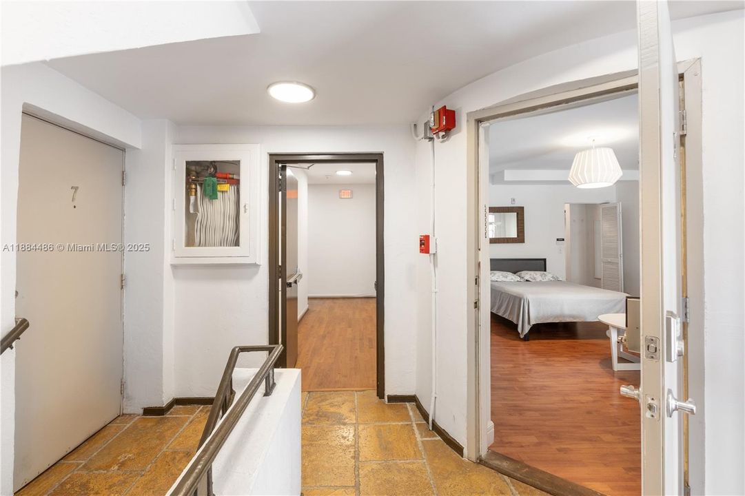 待售: $224,900 (0 贝兹, 1 浴室, 423 平方英尺)