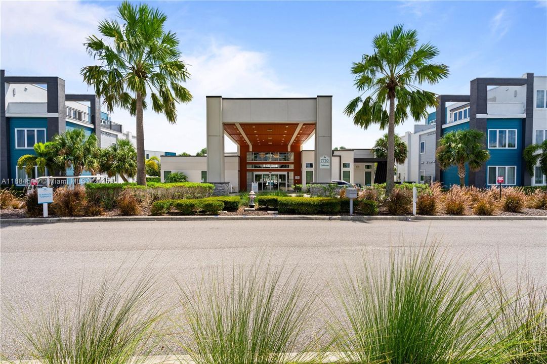 На продажу: $350,900 (5 спален, 4 ванн, 1726 Квадратных фут)