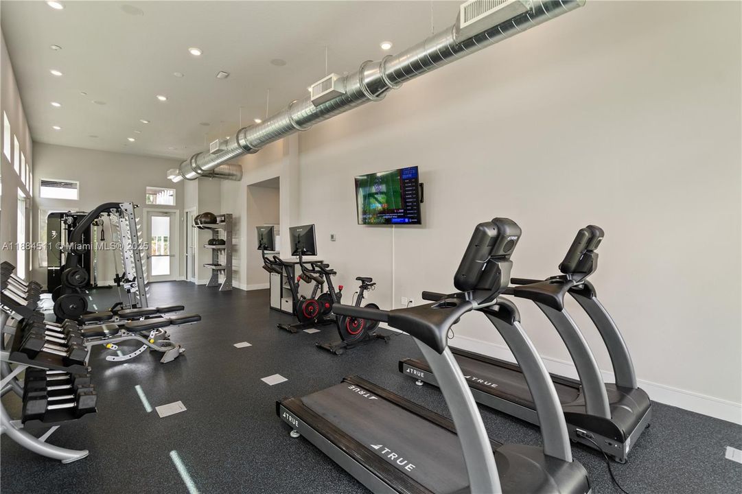 На продажу: $350,900 (5 спален, 4 ванн, 1726 Квадратных фут)