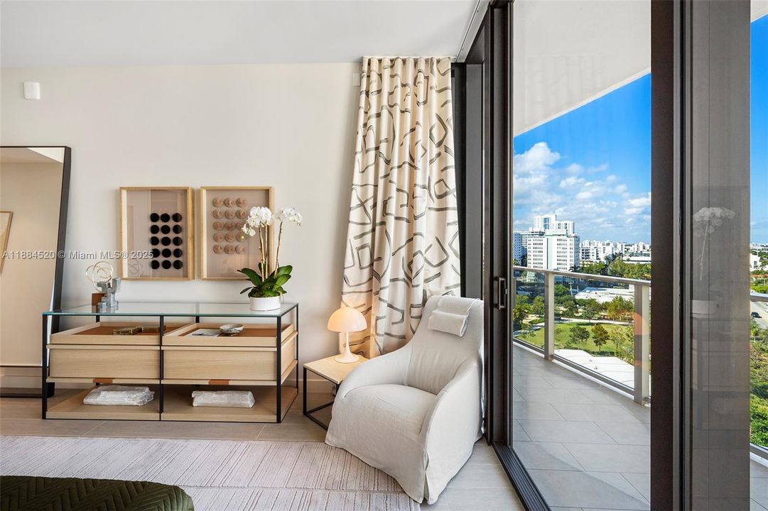 For Sale: $1,250,000 (1 beds, 1 baths, 1010 Square Feet)