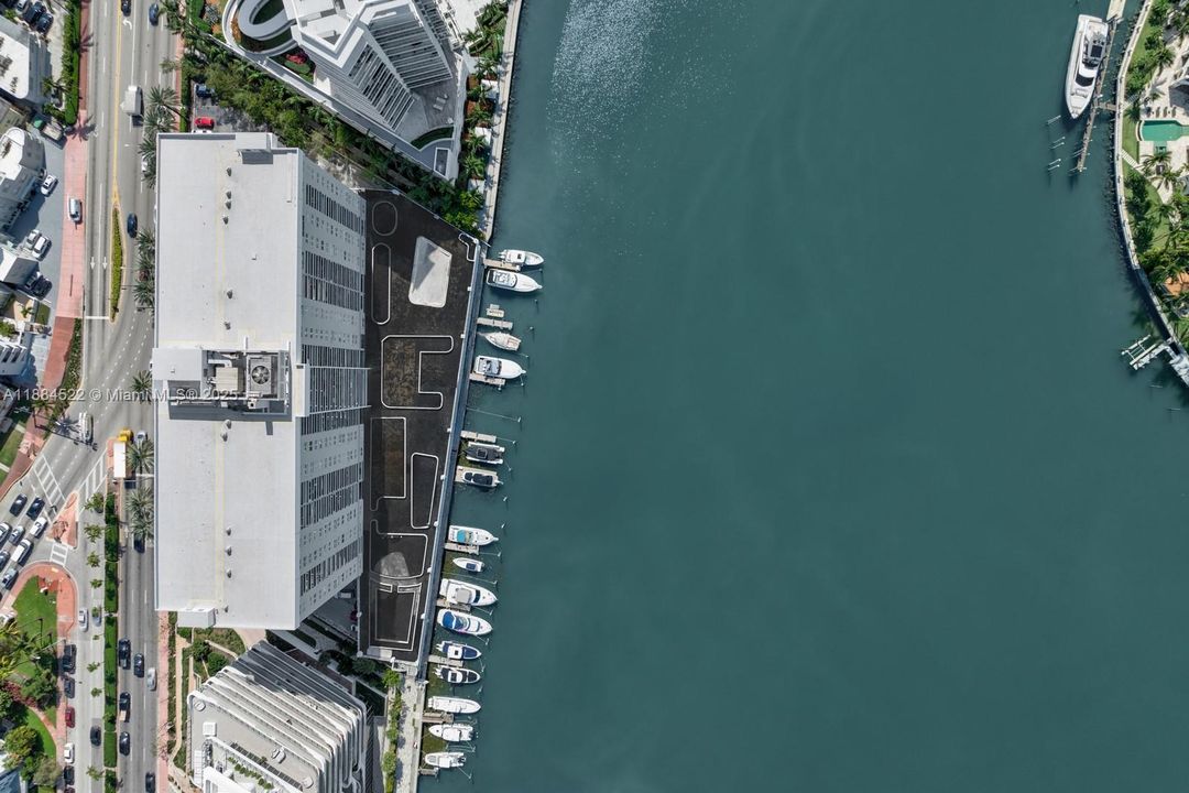 待售: $590,000 (2 贝兹, 2 浴室, 1326 平方英尺)