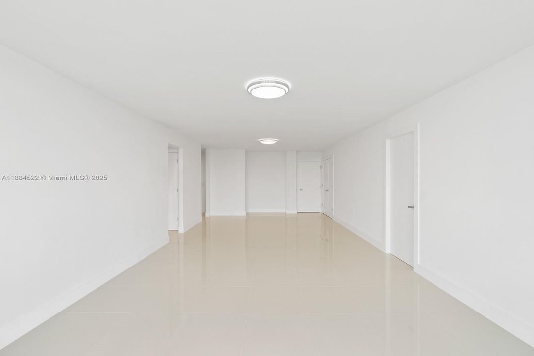 待售: $590,000 (2 贝兹, 2 浴室, 1326 平方英尺)