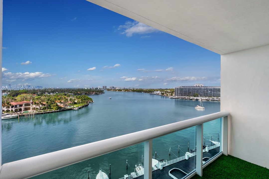 待售: $590,000 (2 贝兹, 2 浴室, 1326 平方英尺)