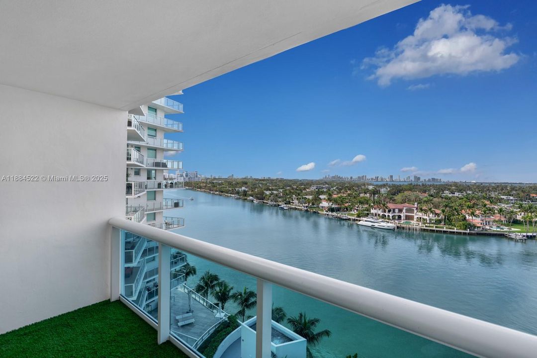 待售: $590,000 (2 贝兹, 2 浴室, 1326 平方英尺)