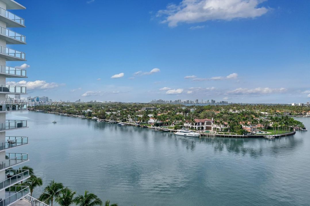 待售: $590,000 (2 贝兹, 2 浴室, 1326 平方英尺)