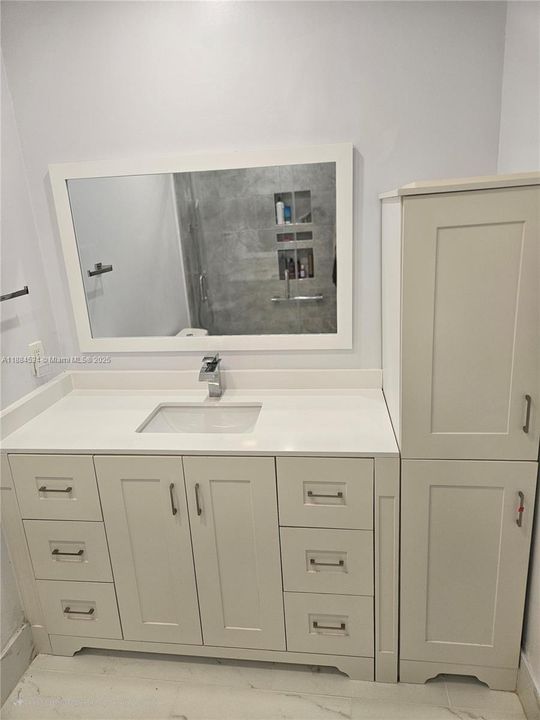 Под контрактом: $297,500 (2 спален, 1 ванн, 1110 Квадратных фут)