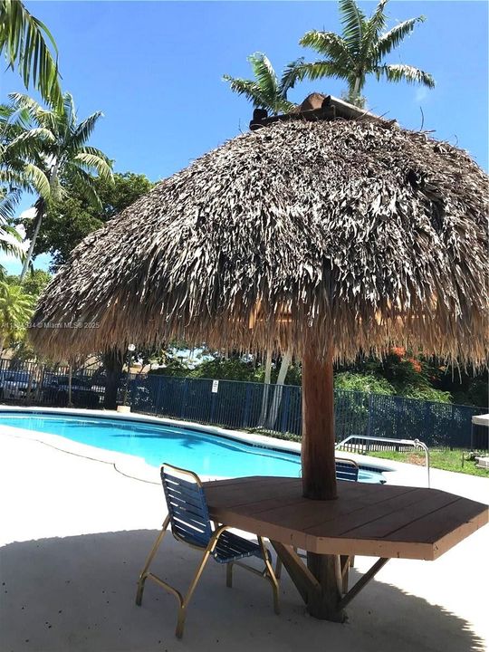 Под контрактом: $297,500 (2 спален, 1 ванн, 1110 Квадратных фут)