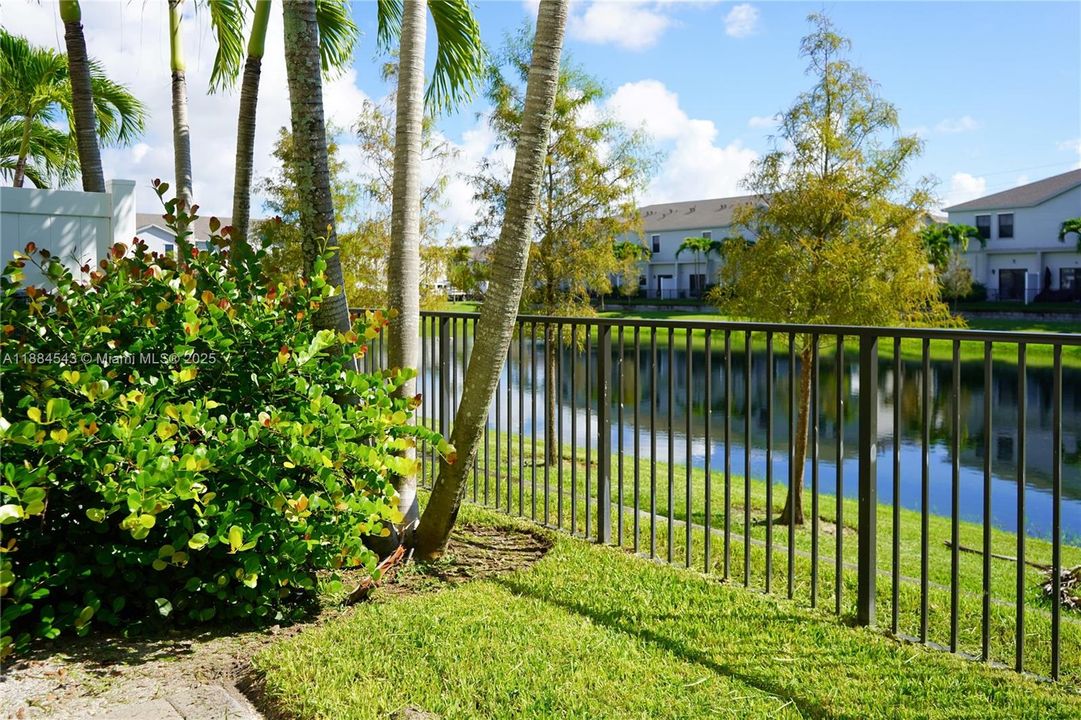 For Sale: $489,990 (3 beds, 2 baths, 1597 Square Feet)