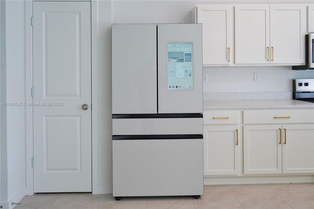 For Sale: $489,990 (3 beds, 2 baths, 1597 Square Feet)